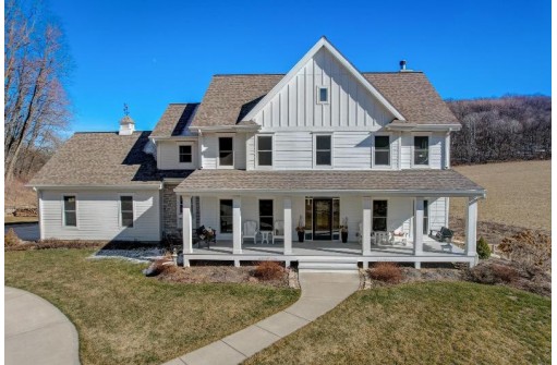 5612 Midland Road, Mazomanie, WI 53560