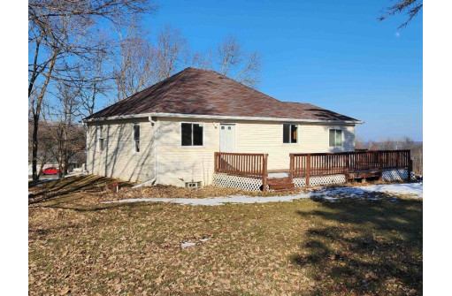 E1984 Miller Road, La Valle, WI 53941