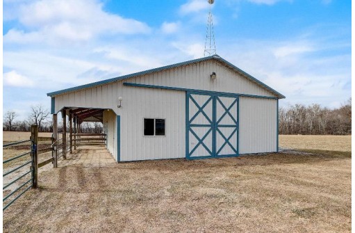 N6639 S Crystal Lake Road, Beaver Dam, WI 53916