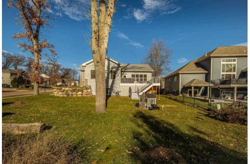 6001 Holscher Road, McFarland, WI 53558