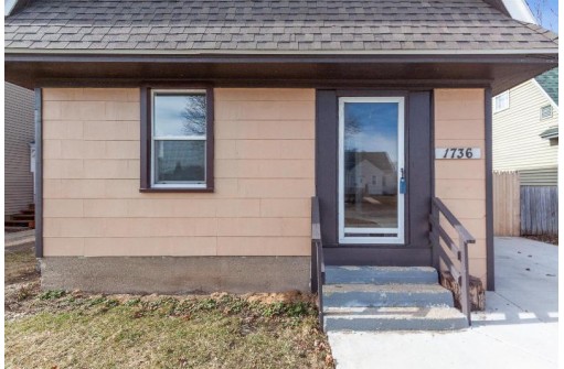 1736 Hemlock Street, Beloit, WI 53511