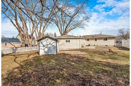 602 S University Avenue, Beaver Dam, WI 53916