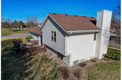 6650 Carlton Drive, Madison, WI 53718