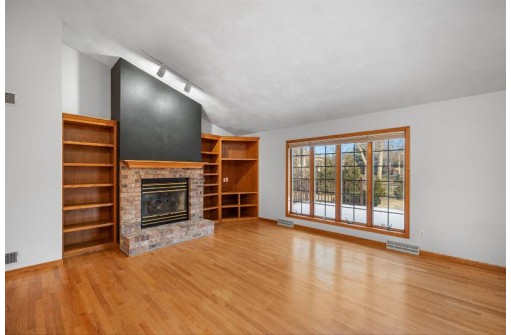 6014 Fairfax Lane, Madison, WI 53718