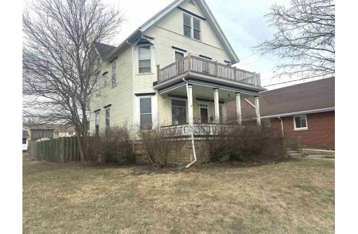 1409 11th Street, Monroe, WI 53566