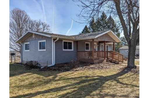 3595 County Road Q, Dodgeville, WI 53533