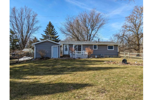 3595 County Road Q, Dodgeville, WI 53533