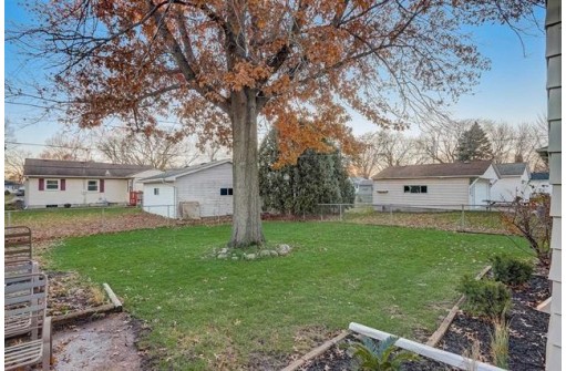 3725 Wilshire Lane, Madison, WI 53714