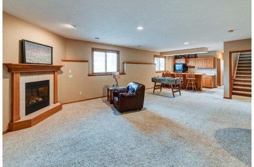 3074 Bridle Pass, Sun Prairie, WI 53590