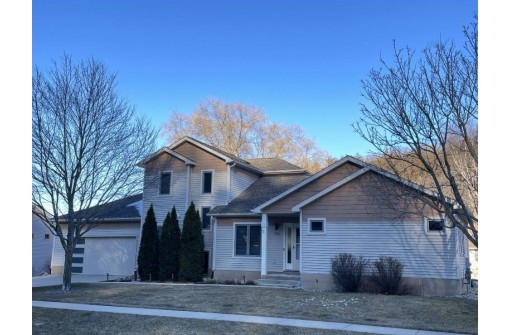 1136 Gils Way, Cross Plains, WI 53528