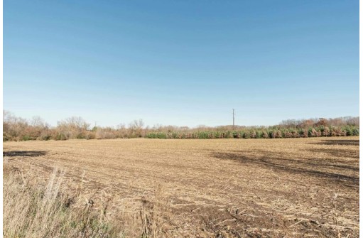 16.83 AC N Polzin Road, Janesville, WI 53548