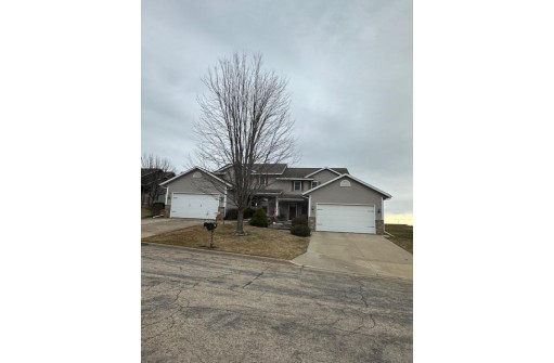 333 Redruth Drive, Dodgeville, WI 53533