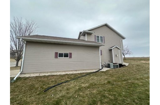 333 Redruth Drive, Dodgeville, WI 53533