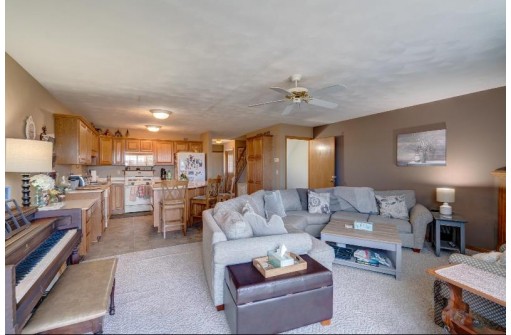 2397 Effingham Way, Sun Prairie, WI 53590