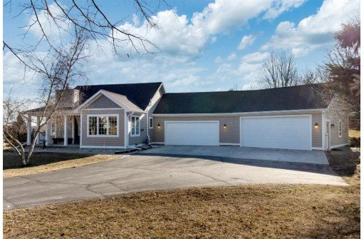 N6015 Killdeer Lane, Green Lake, WI 54941