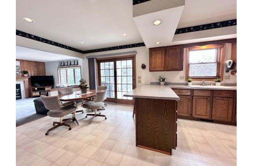 1529 Twilight Trail, Madison, WI 53716