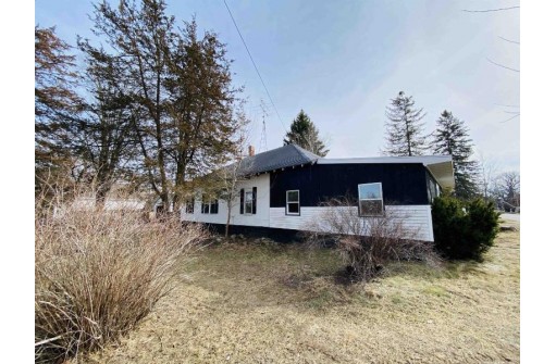 367 N Washington Street, Lyndon Station, WI 53944