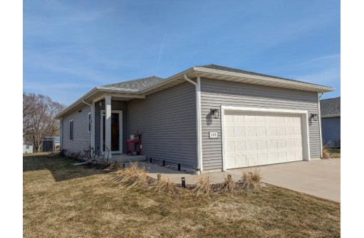 101 Cardinal Way, Ridgeway, WI 53582