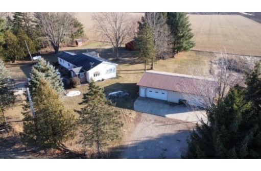 W10531 Roloff Road, New London, WI 54961