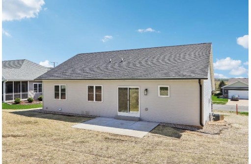 136 Glen View Road, Mount Horeb, WI 53572