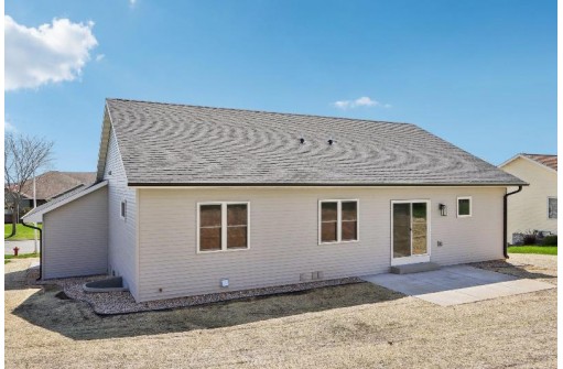 136 Glen View Road, Mount Horeb, WI 53572