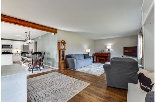 1178 Scenic Ridge Pass, Sun Prairie, WI 53590