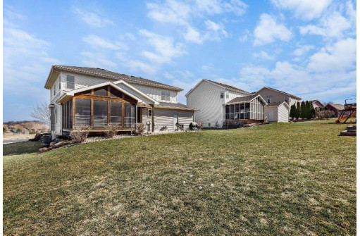 672 Gatsby Glen Drive, Verona, WI 53593