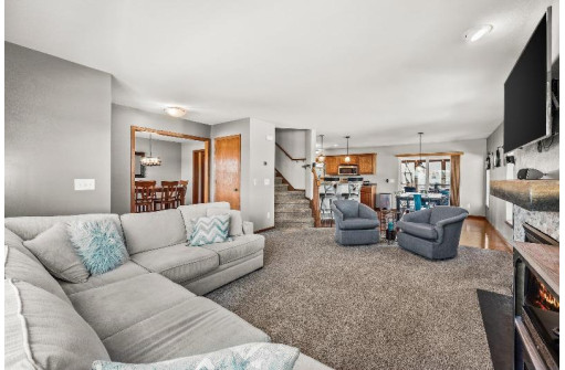 672 Gatsby Glen Drive, Verona, WI 53593