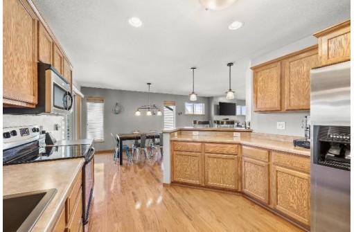 672 Gatsby Glen Drive, Verona, WI 53593