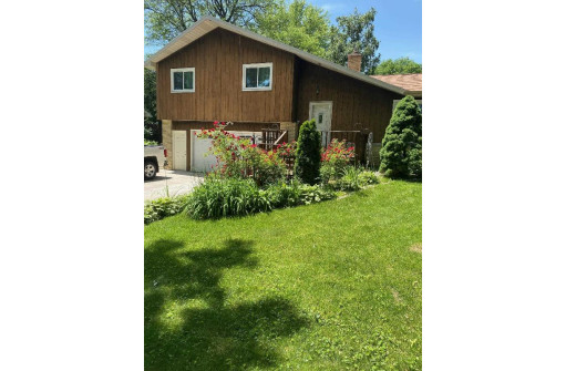 5310 Mosinee Lane, Madison, WI 53704