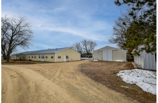 N4958 Town Hall Road, Montello, WI 53949