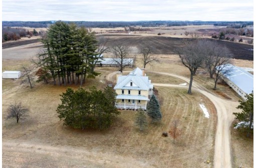 N4958 Town Hall Road, Montello, WI 53949