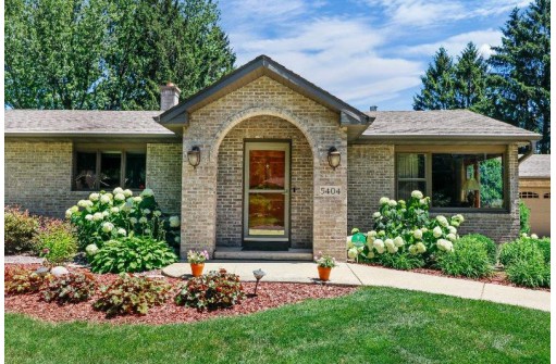 5404 Midmoor Road, Monona, WI 53716