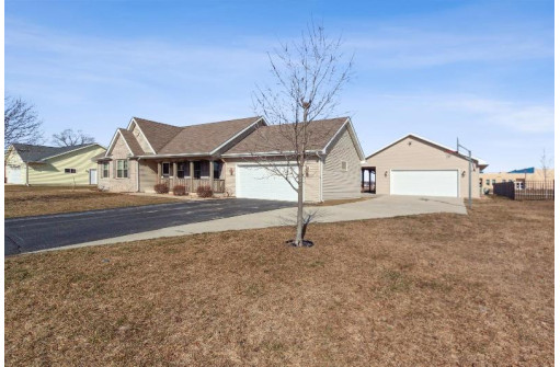 1011 Whippoorwill Way, Beloit, WI 53511