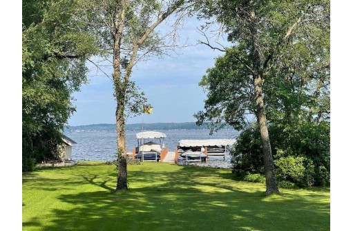 N5195 Forest Glen Beach Road, Green Lake, WI 54941