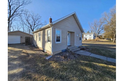 124 N Wood Street, Spring Green, WI 53588