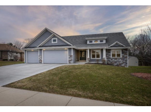 413 Chapel Hill Drive Johnson Creek, WI 53038