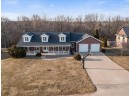 4300 Bluff Point Court, Hazel Green, WI 53811