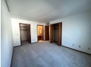 6726 Park Ridge Drive D, Madison, WI 53719-2243