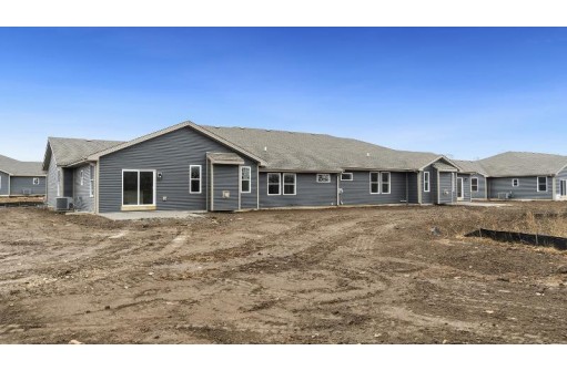 335 Stricker Way, Edgerton, WI 53534