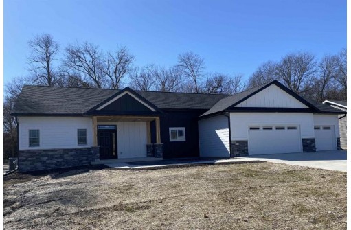 3107 Rockport Park Drive, Janesville, WI 53548