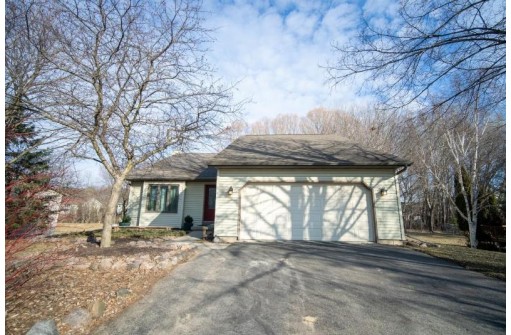 4538 Melwood Lane, Windsor, WI 53598