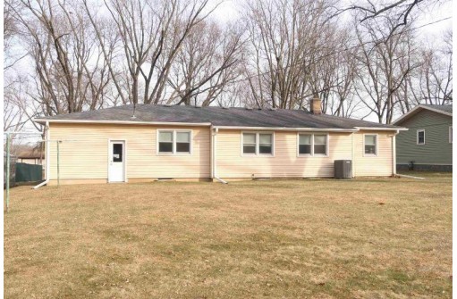 814 Pulley Drive, Madison, WI 53714