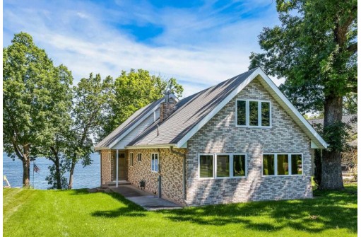 W1188 Spring Grove Road, Green Lake, WI 54941