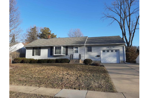 6912 North Avenue, Middleton, WI 53562