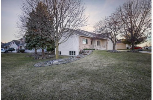 3125 Rebel Drive, Sun Prairie, WI 53590