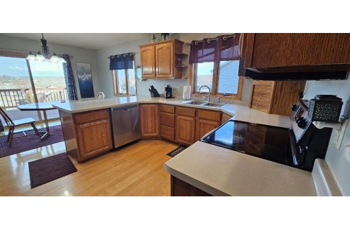 346 Pinecrest Court, Mayville, WI 53050