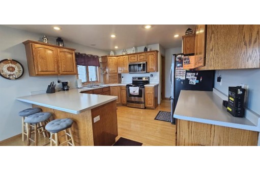 346 Pinecrest Court, Mayville, WI 53050