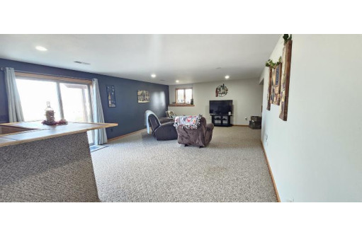 346 Pinecrest Court, Mayville, WI 53050