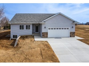 344 Eastridge Circle Reedsburg, WI 53959